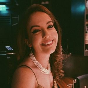 Meet your Posher, Roxanneh